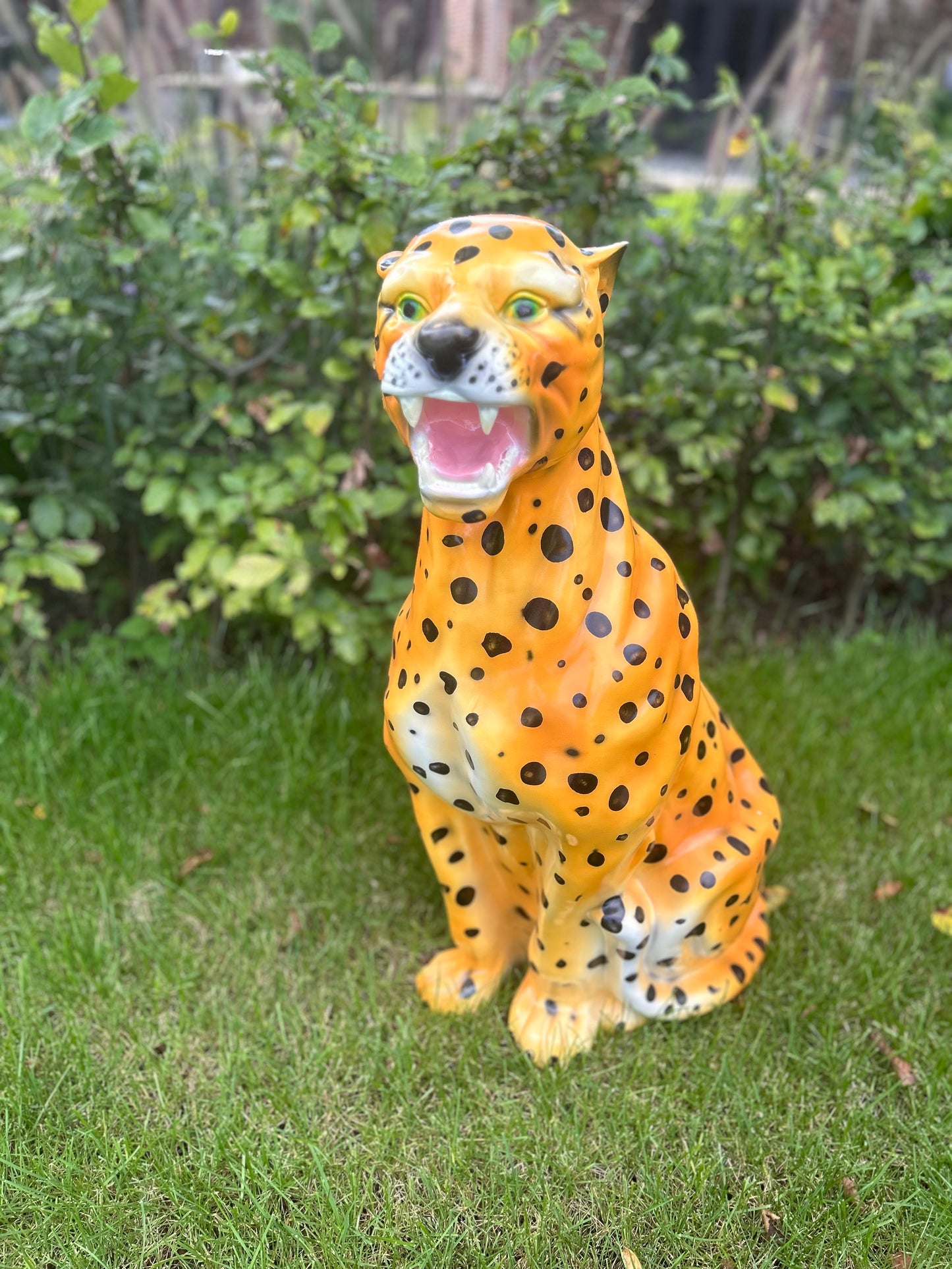 XL sitzende Leopardenstatue – 82 cm hoch