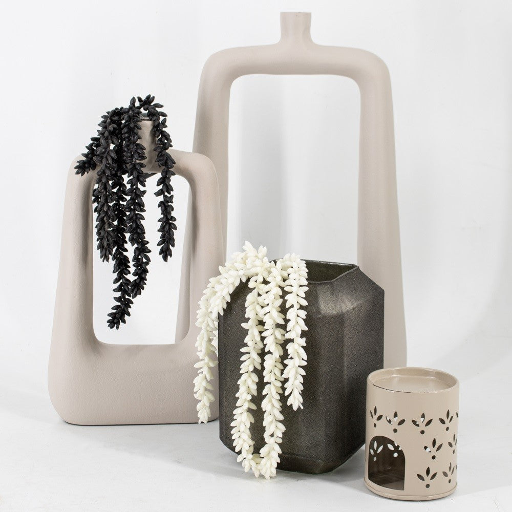 Zwart kunst erwtenplantje van Kolony – modern en chique decoratie