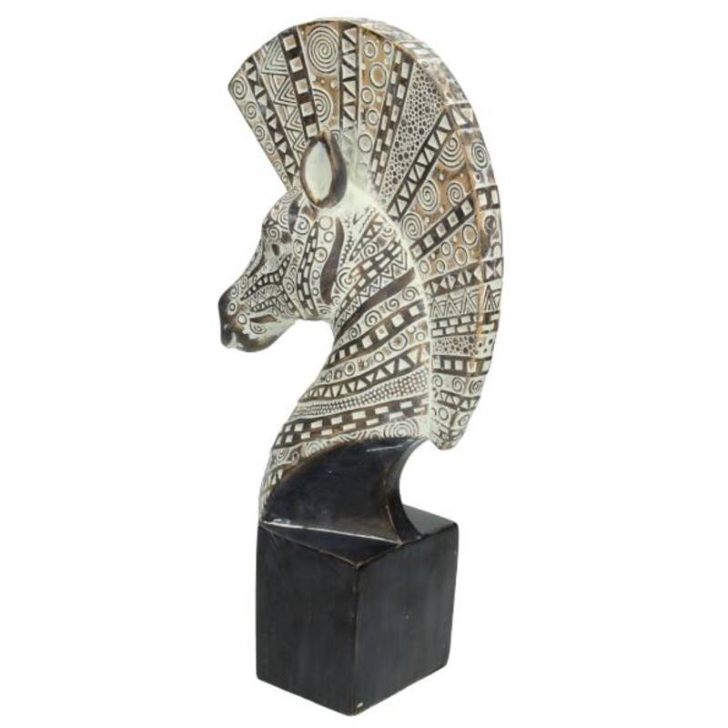 Auffälliges Zebra-Ornament – Künstlerischer Hingucker mit afrikanischem Flair