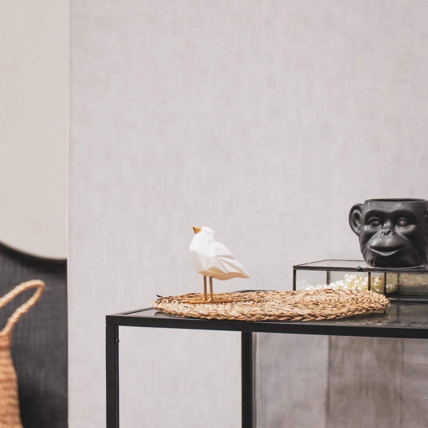 Witte Vogel met Gouden Details