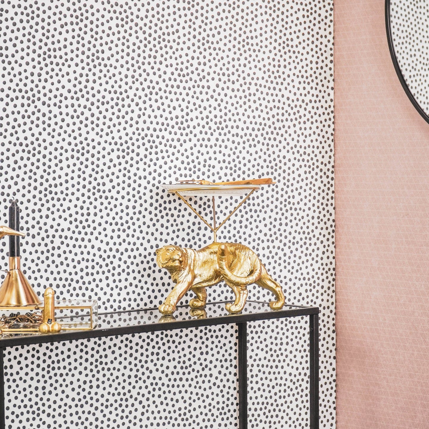 Tellerhalter in Tigergold – Luxus-Küchendekoration