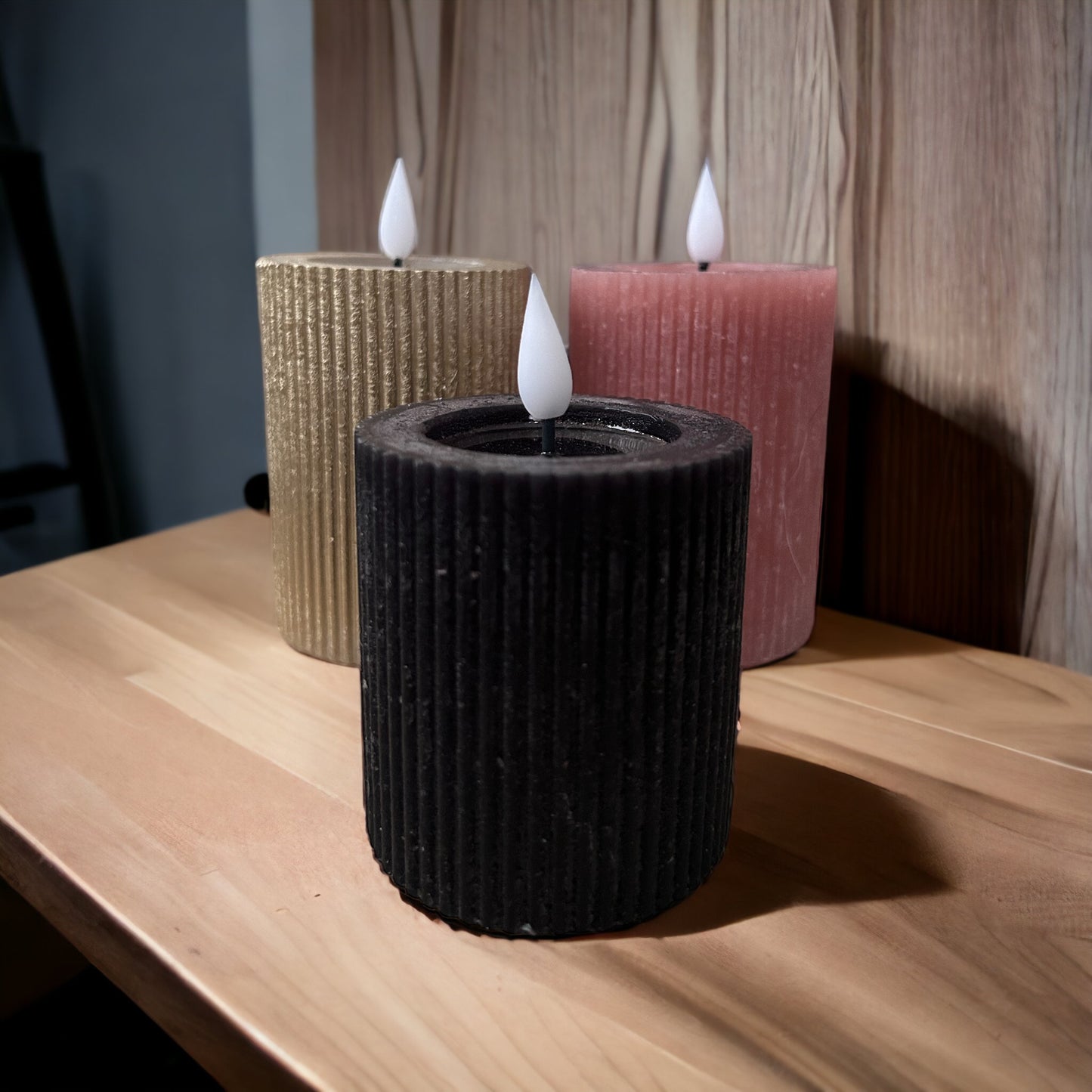 LED Pillar Candle Ribbed Black – Ø7 cm – 2 sizes