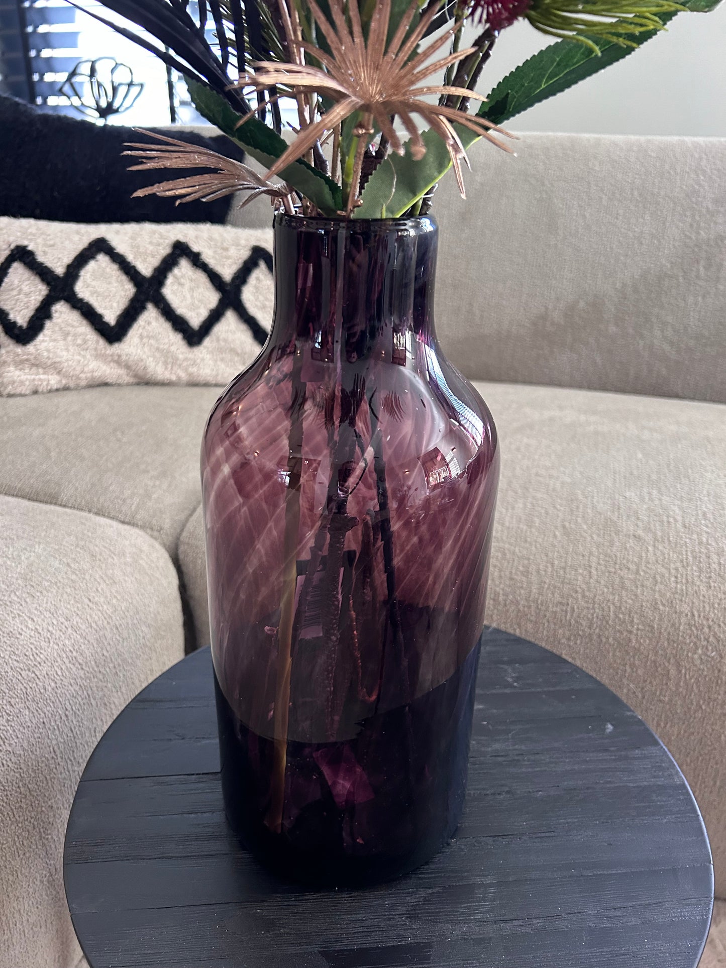 Burgundy Glazen Vaas met Luxe Zijden Kerstboeket