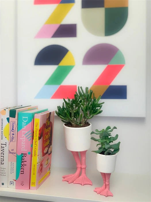 Flamingo Bloempot – Keramiek op Roze Pootjes – 2 maten