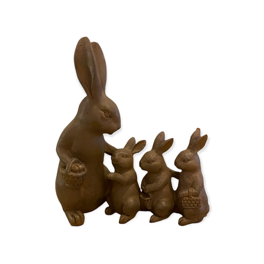 Beeld Mama Konijn met 3 Kleintjes