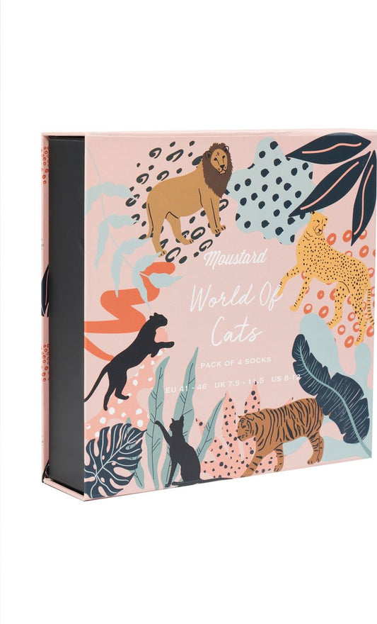 4 paar katten sokken van Moustard in luxe geschenkdoos. Perfect cadeau voor kattenliefhebbers. Vandaag besteld = vandaag verzonden!