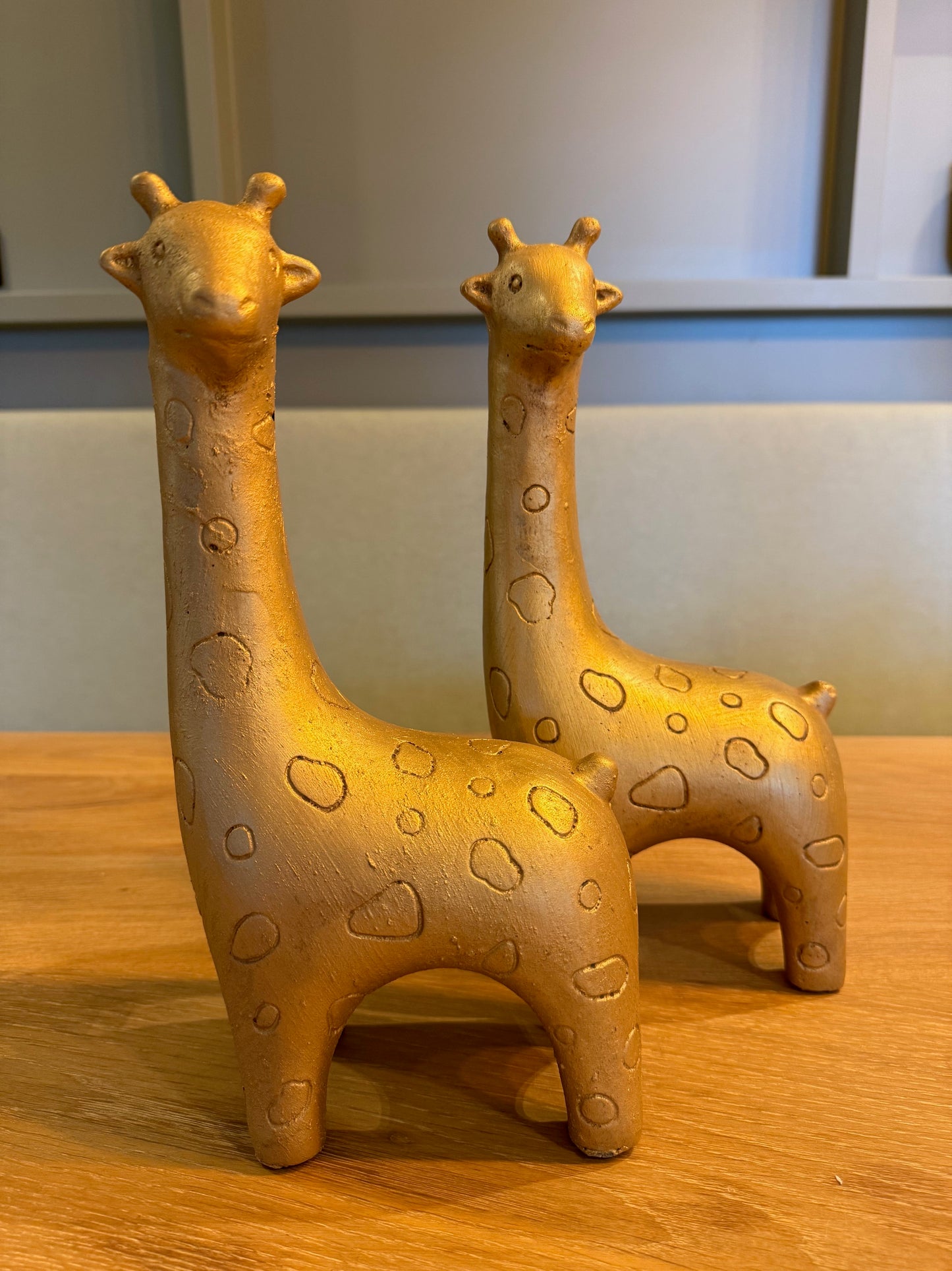 Goldene Giraffenstatue – 30 cm