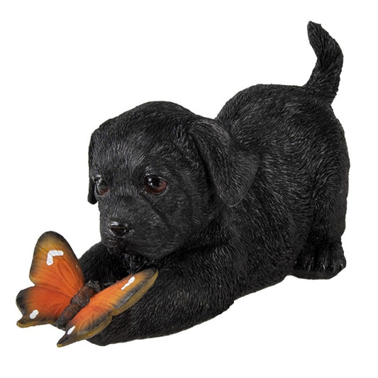 Hond met vlinder beeldje van Clayre & Eef – zwart polyresin, decoratief hondenbeeldje