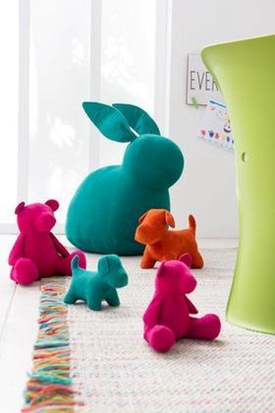 Oranje stoffen hondenbeeld van fluweel – decoratief item voor kinderkamer of woonruimte