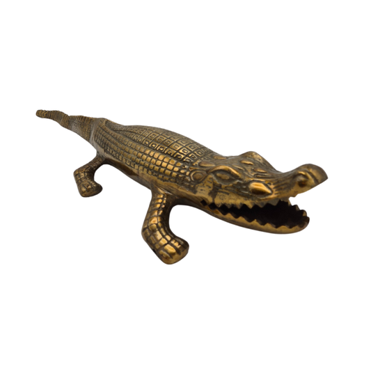 Antiek goud krokodillenbeeld – luxe aluminium woondecoratie (63 cm)