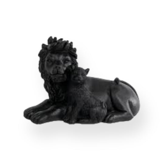 Zwart leeuwenbeeld met welp, modern dierenbeeld decoratie