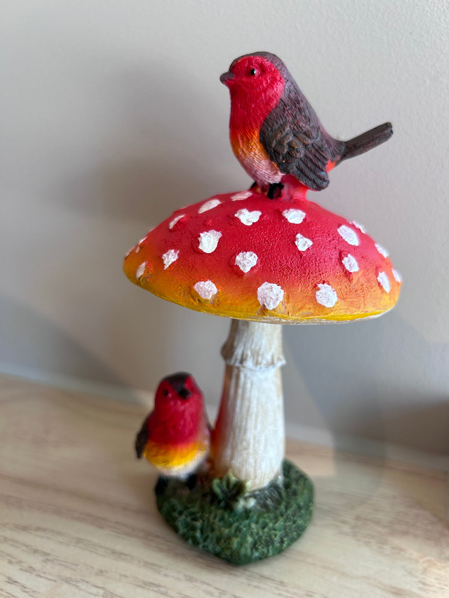 Image Mushroom with Robins – 16 cm