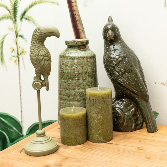 Groen toekan beeld op voet – tropische decoratie – 30 cm