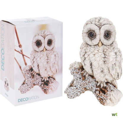 Realistisch uilenbeeld op tak – winterdecor in wit, grijs en bruin van Nampook