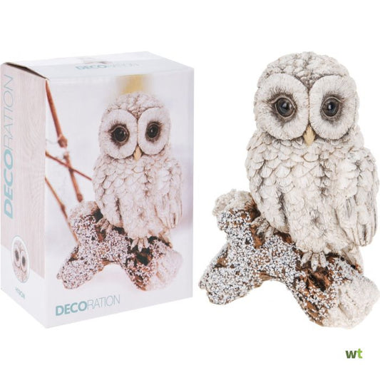 Realistisch uilenbeeld op tak – winterdecor in wit, grijs en bruin van Nampook