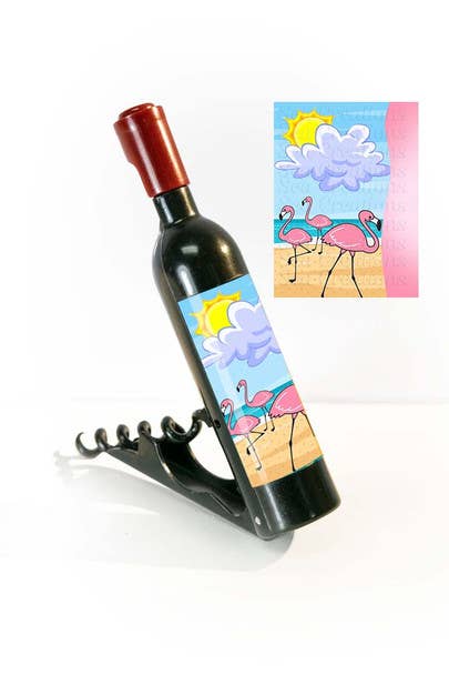 Flessenopener in de vorm van een wijnfles bedrukt met flamingo’s, zon en strand