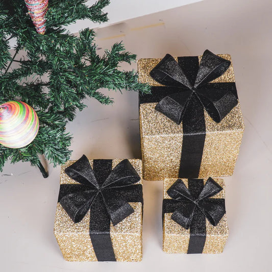 Gouden LED kerstcadeaus met zwart lint – set van 3 – Housevitamin