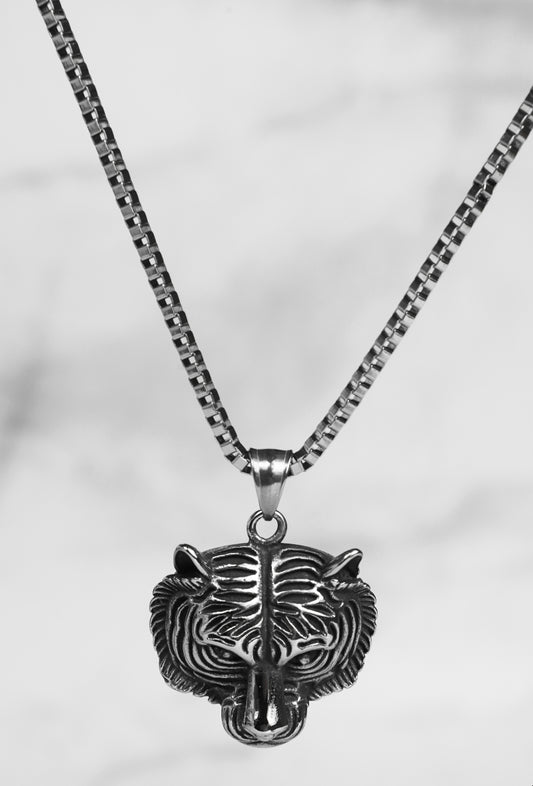 ilverkleurige unisex ketting met hanger van tijgerkop