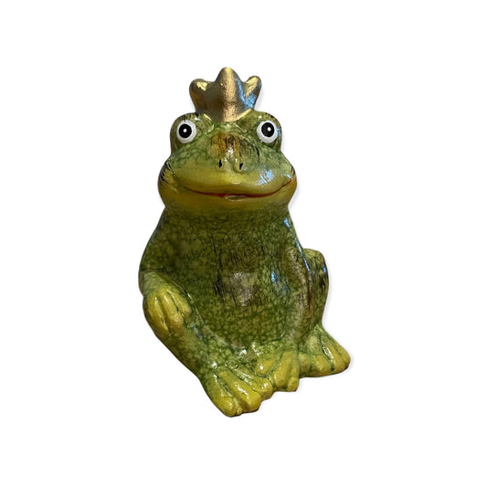 Decoratief beeld van een groene kikker met gouden kroon – grappige woondecoratie van polyresin