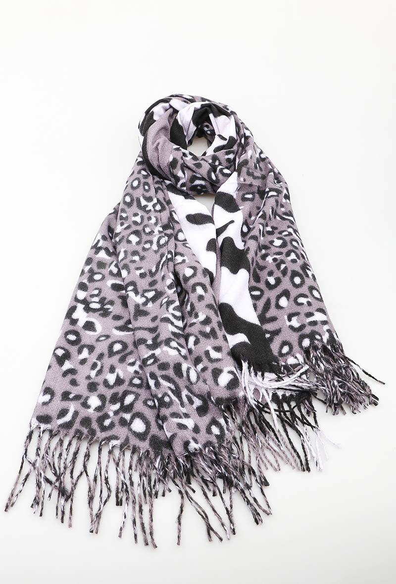 Winter Scarf Animal Print – Camel, Beige or Gray