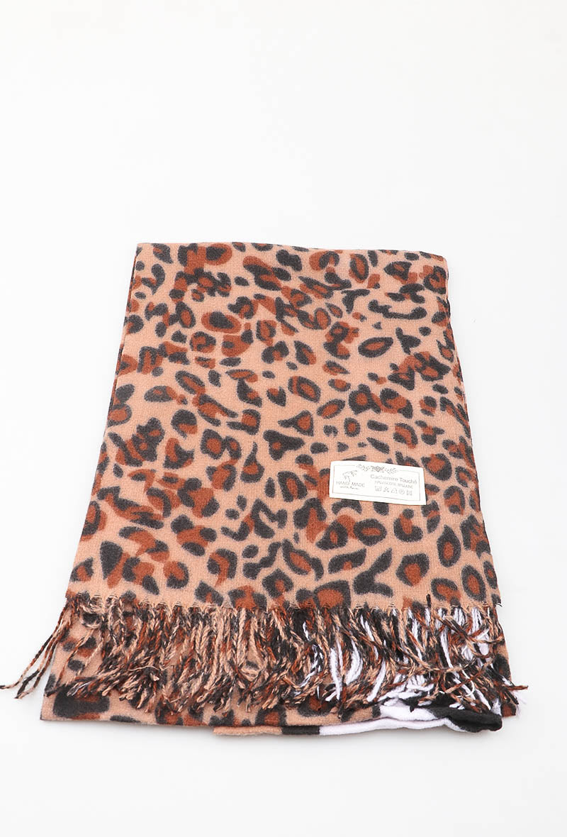 Winter Scarf Animal Print – Camel, Beige or Gray