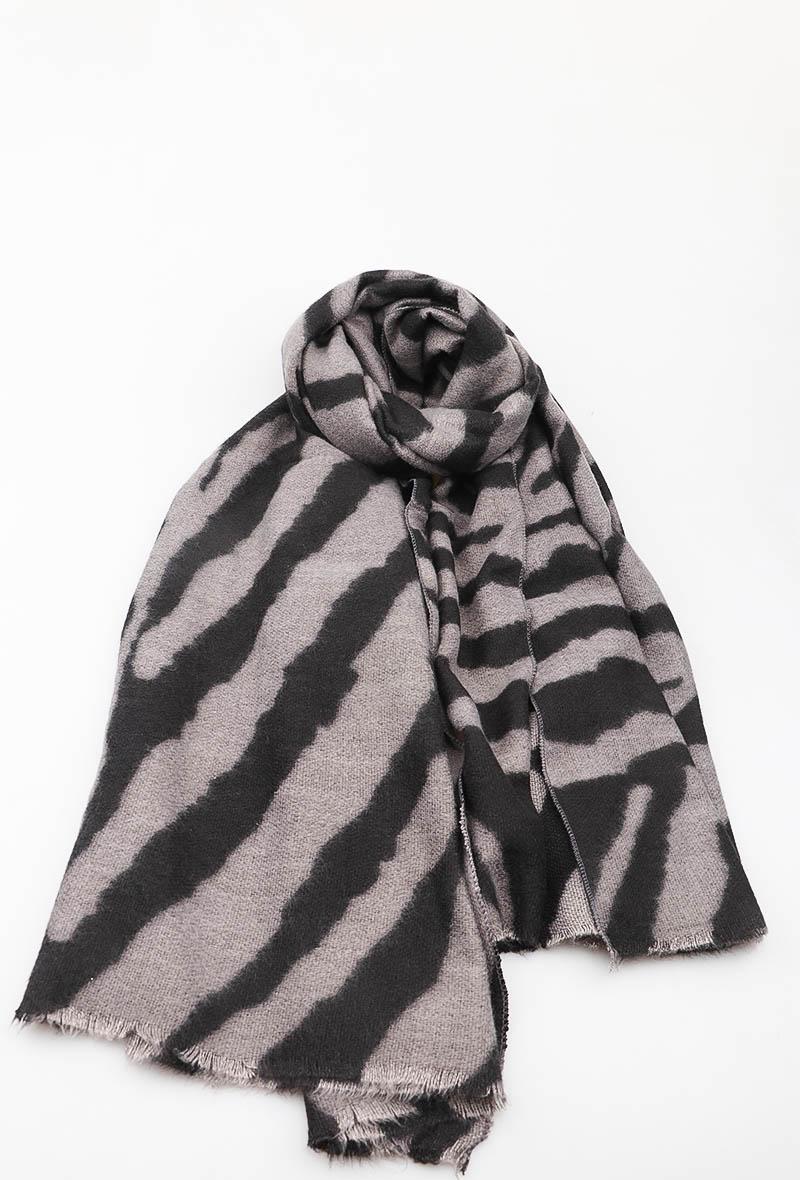 Grote zachte wintersjaal zwart-grijs met zebraprint – 90x180 cm