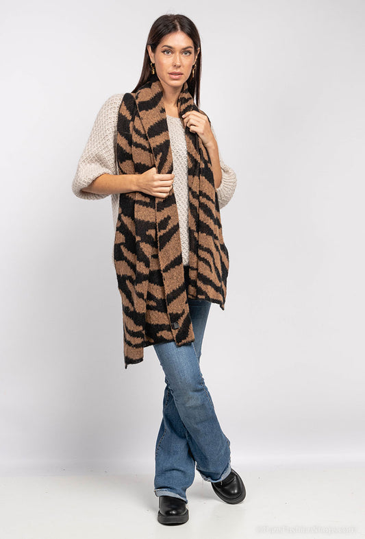 Grote wintersjaal met tijgerprint in camel en zwart