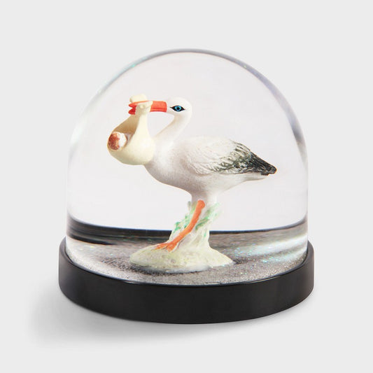 Sneeuwbol met ooievaar – origineel kraamcadeau van &Klevering