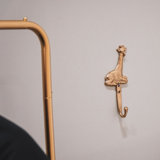 Gouden giraffe wandhaak van aluminium – 17 cm – design muurhanger